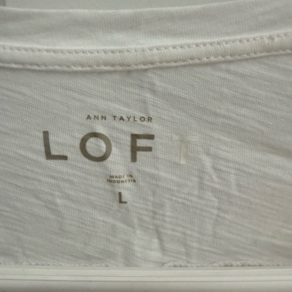 LOFT | White Tank Top | Crocheted Lace Hem | Size Large - Picture 3 of 4